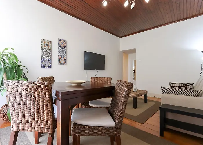 Cozy And Sunny - Anjos, Apartment *